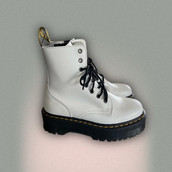 Dr. Martens Jadon Smooth Leather Platform Boots - Size 7 (Women's) - Picture 2 of 6